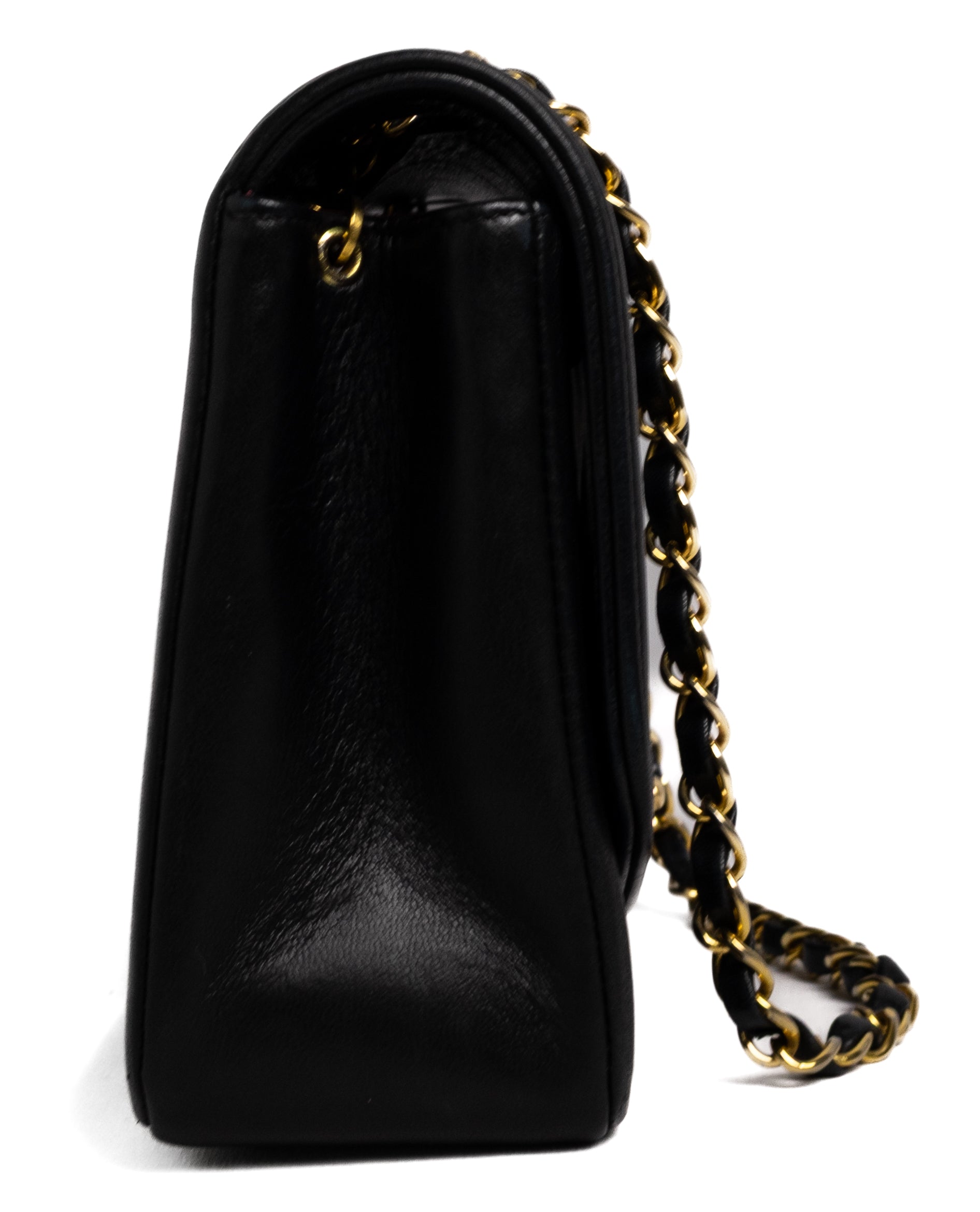 Chanel Medium Diana Zwart Lamsleer Goud Hardware