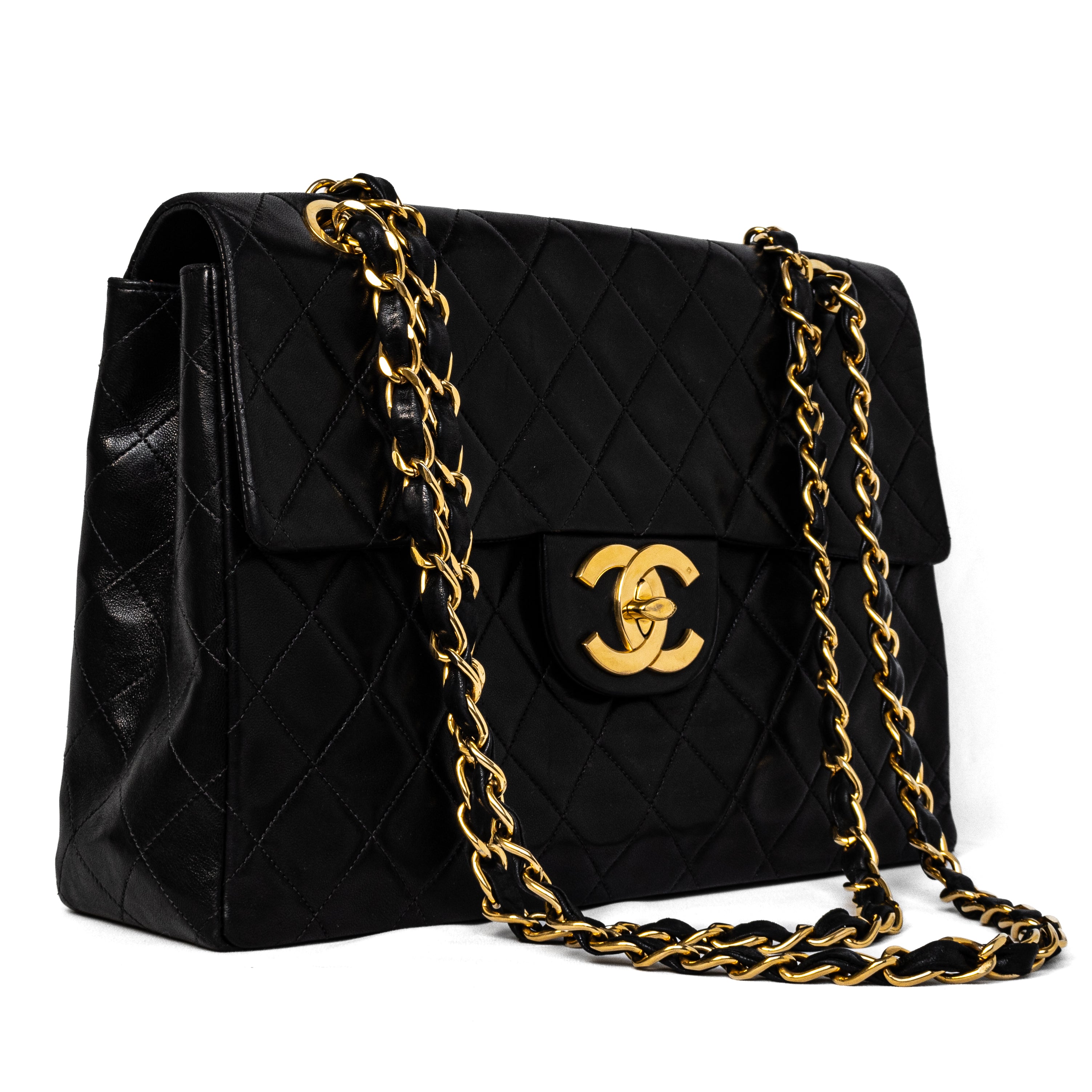 Chanel maxi jumbo single flap black vintage 24k goud hardware