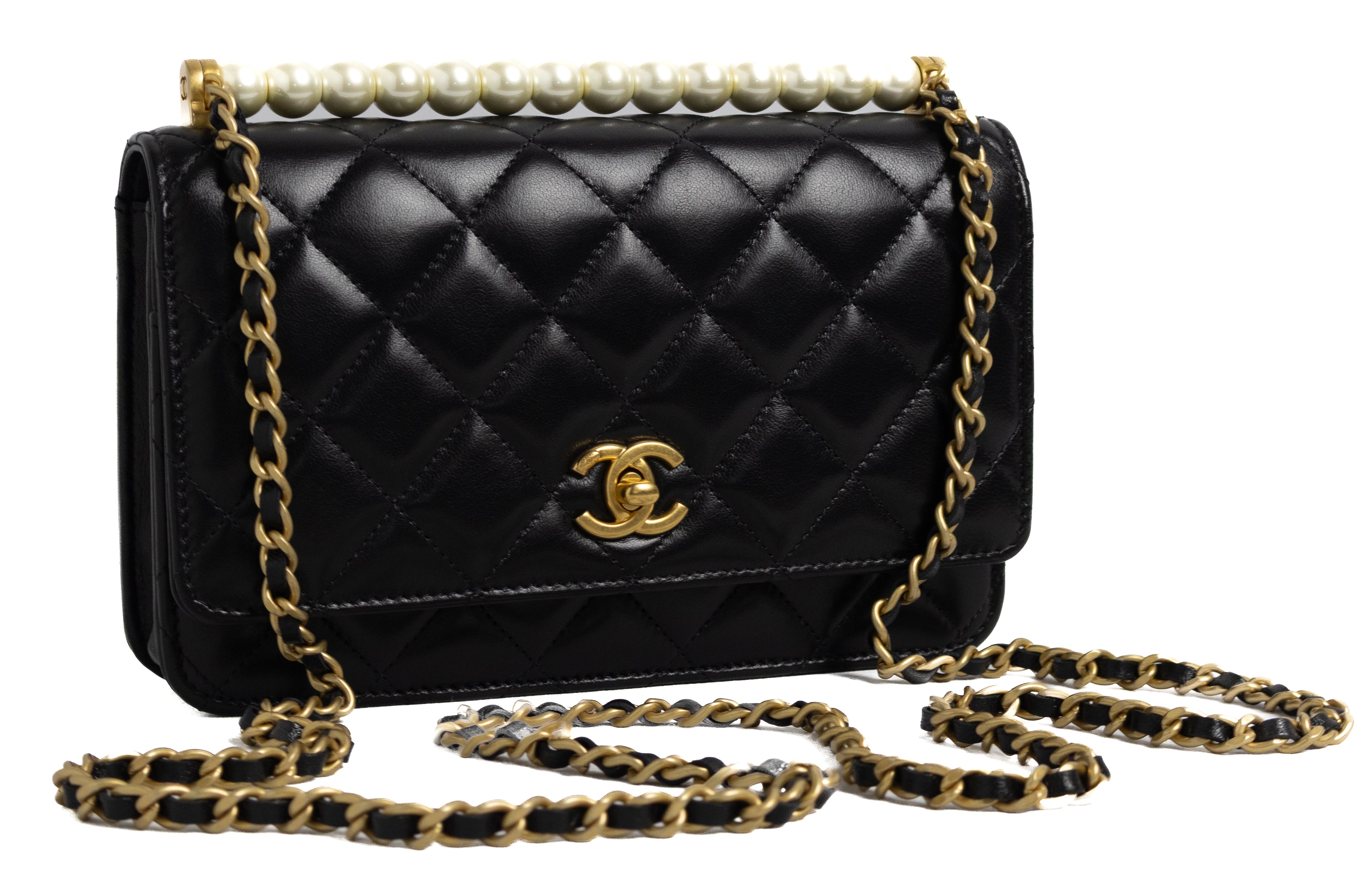 Chanel wallet on chain SS 25P pearls tophandle