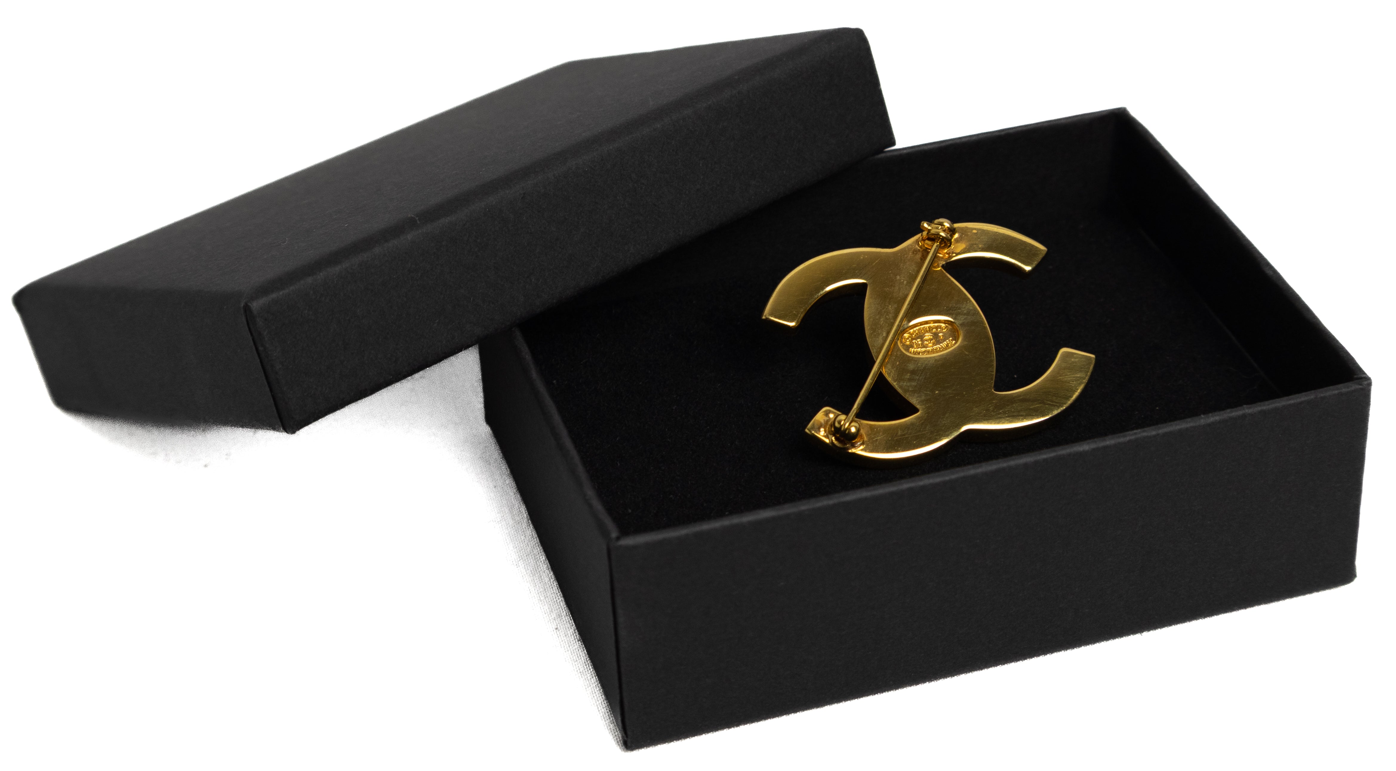 Chanel Brooch Gold