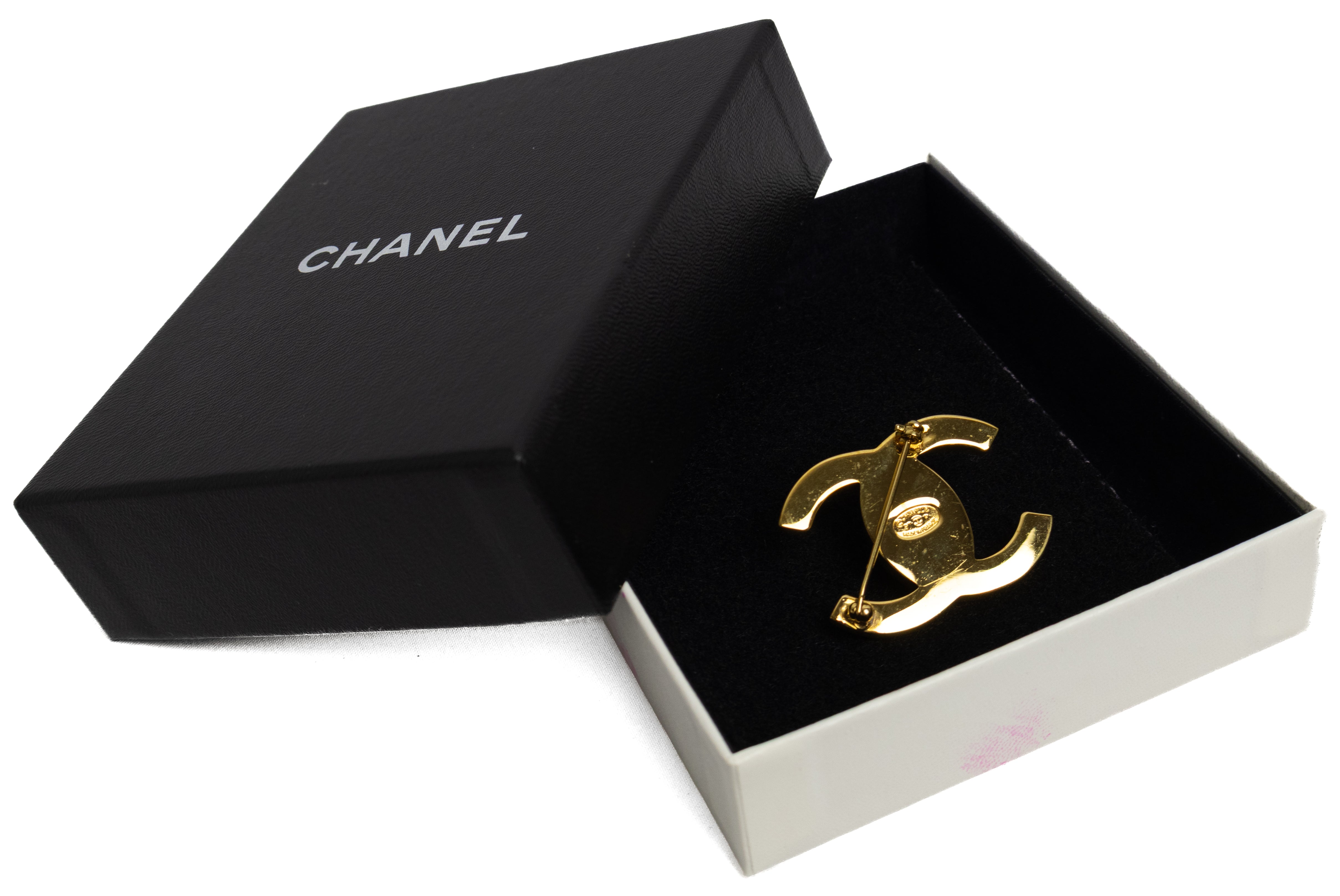 Chanel Brooch Gold