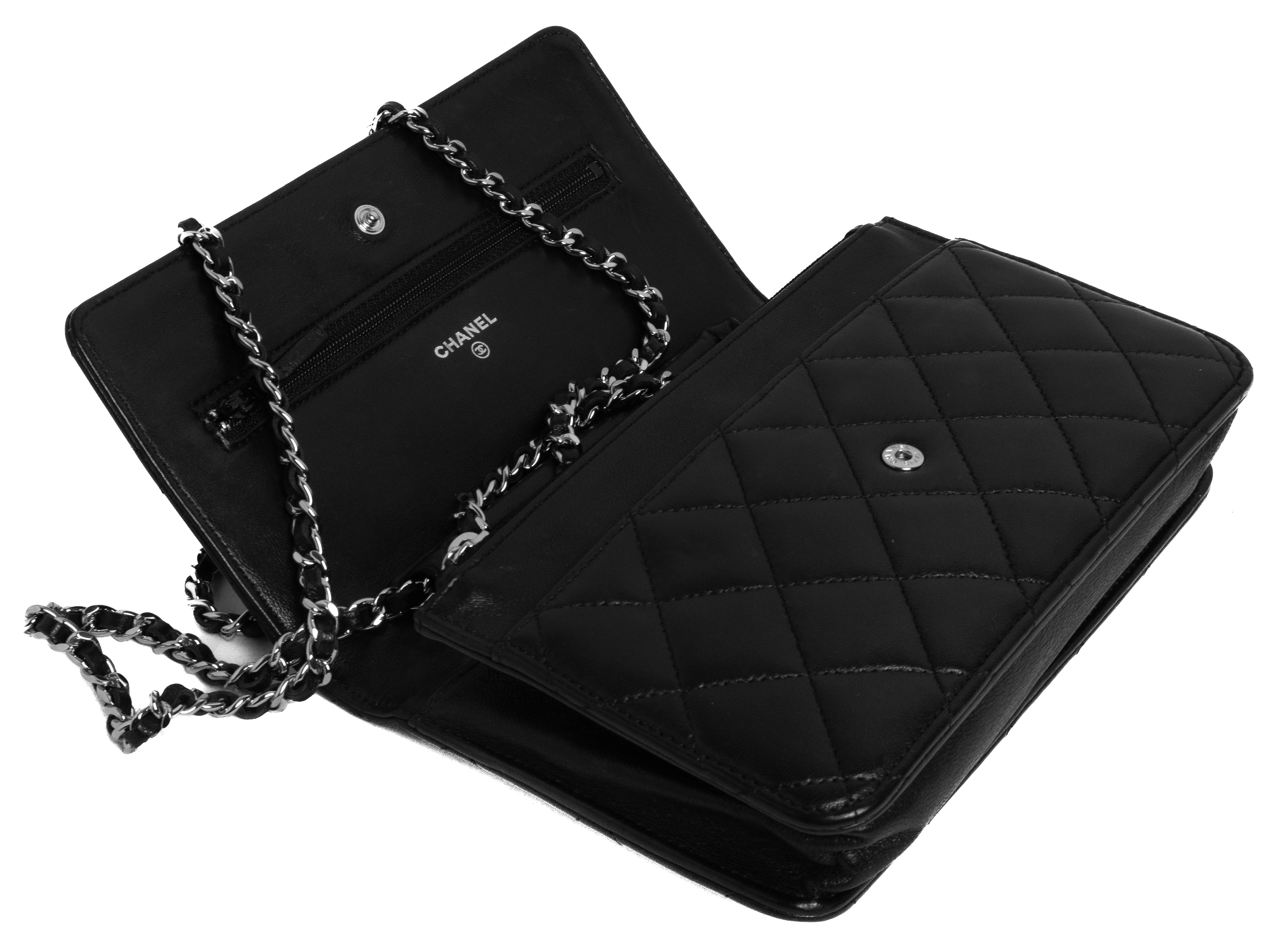 Chanel Wallet on Chain