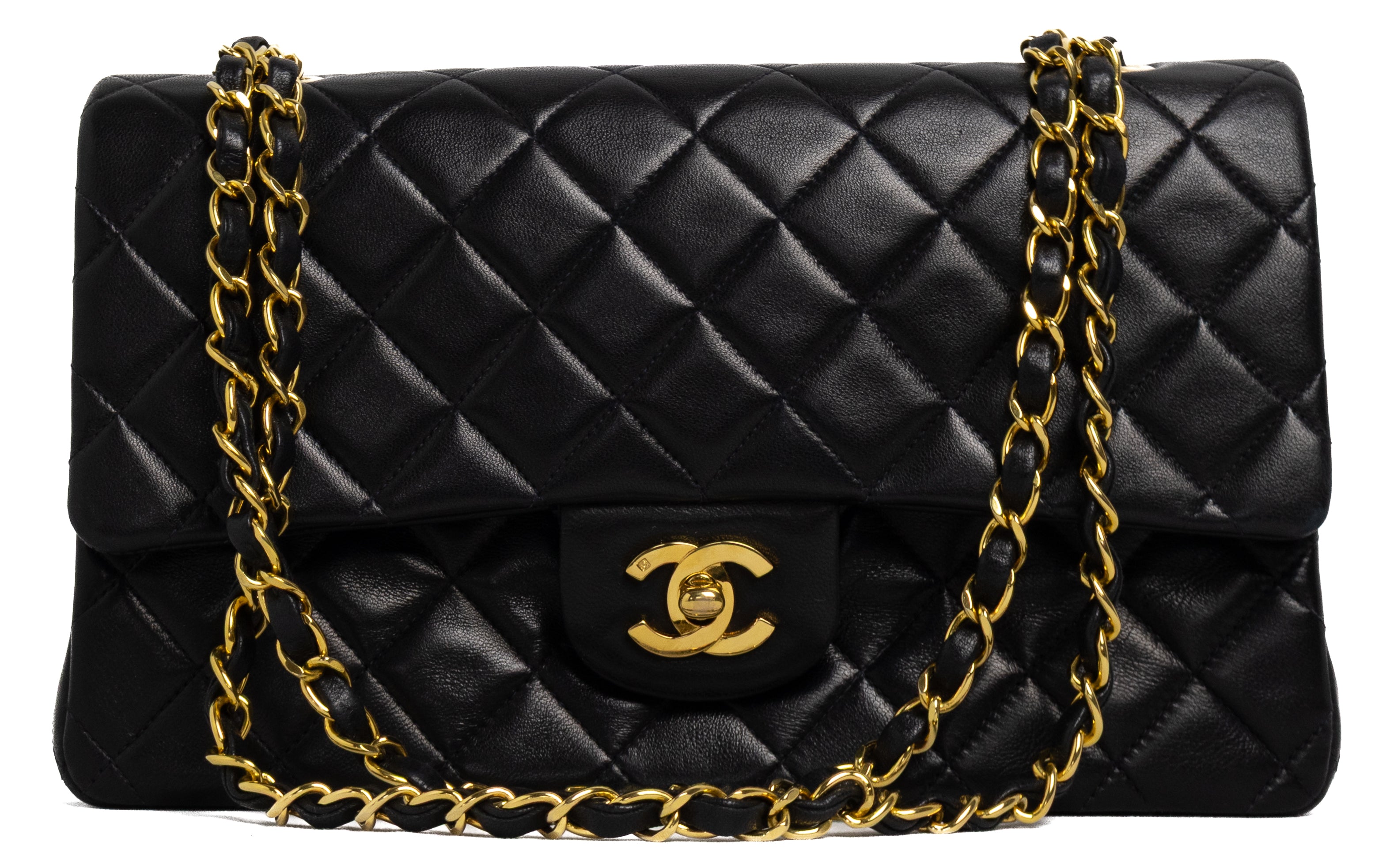 Chanel medium classic flap zwart lamsleer goud hardware