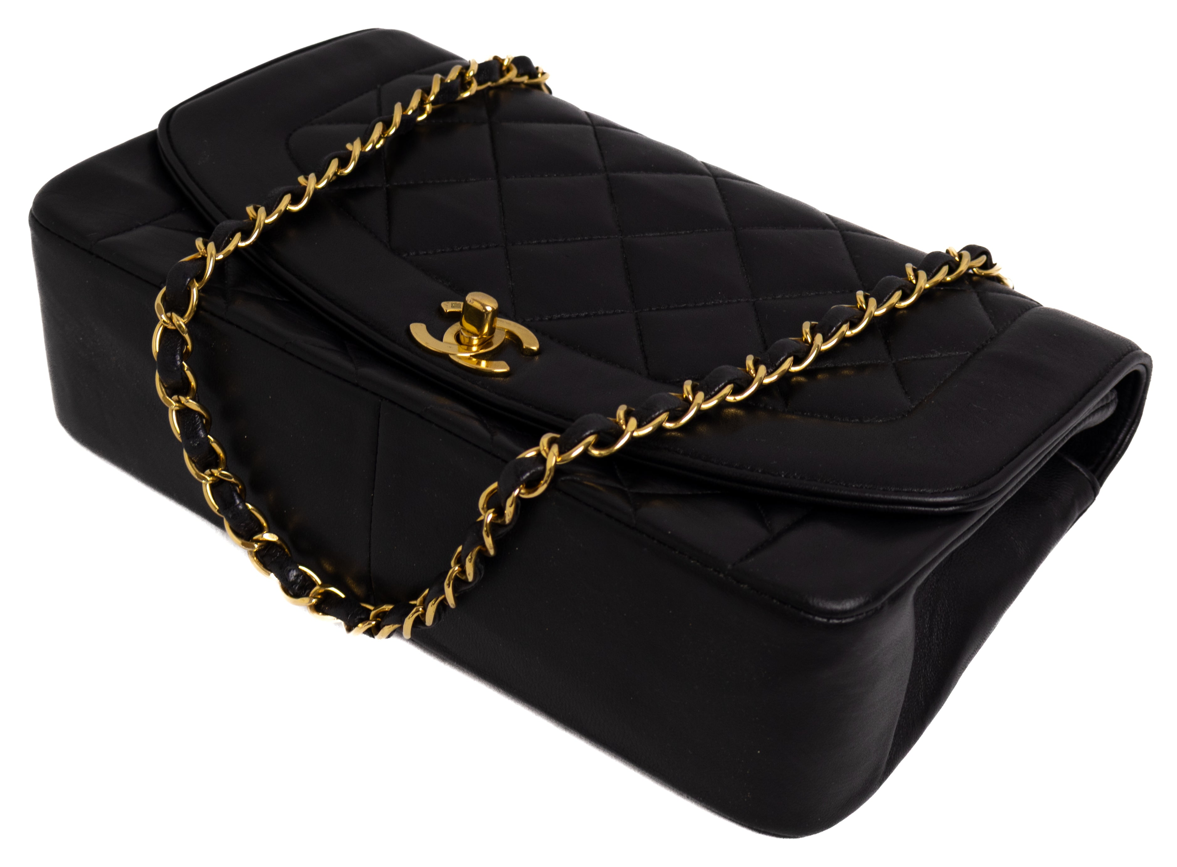 Chanel Medium Diana Zwart Lamsleer Goud Hardware