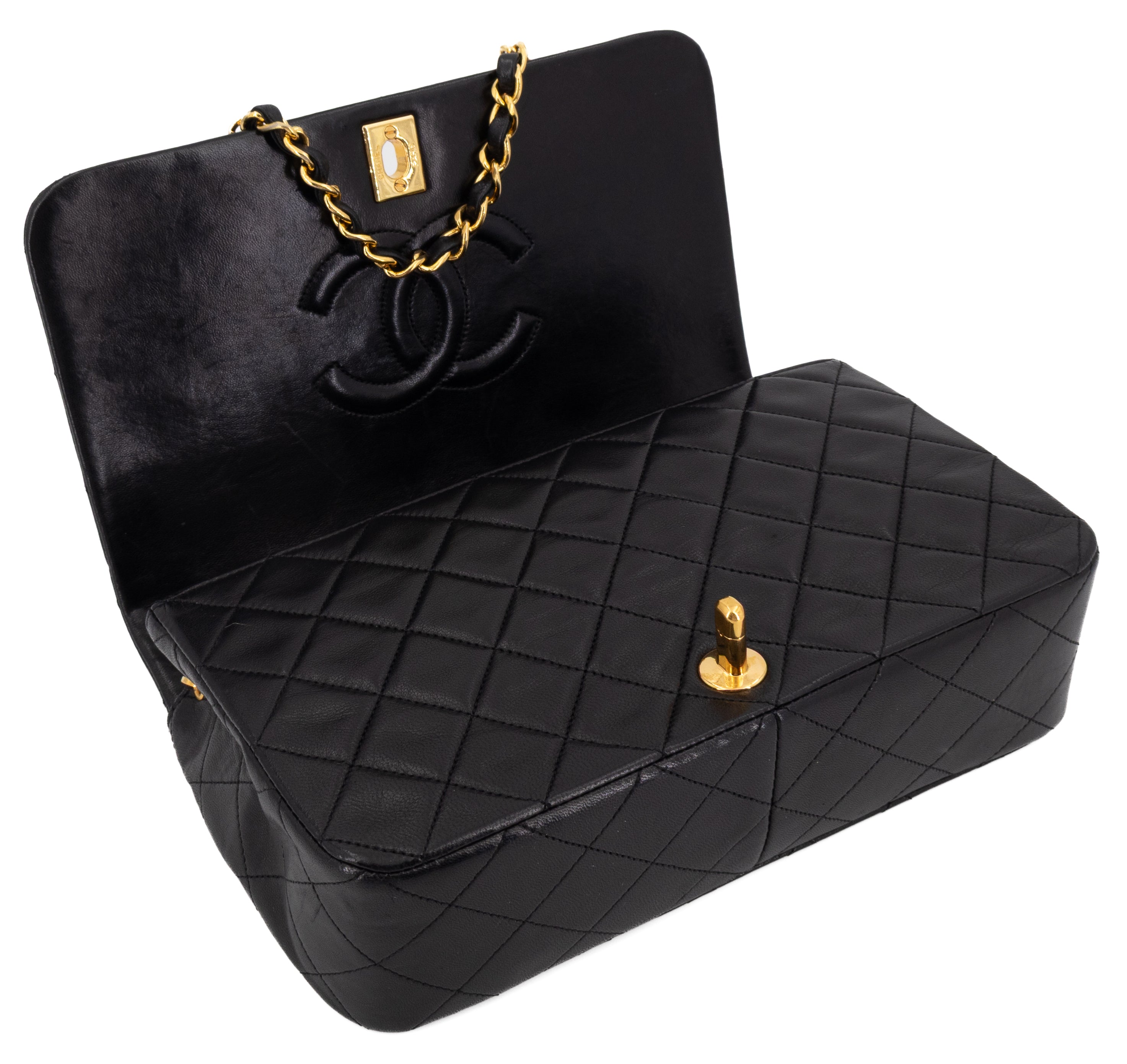 Chanel Full Flap Turn Lock Zwart Lamsleer Goud Hardware