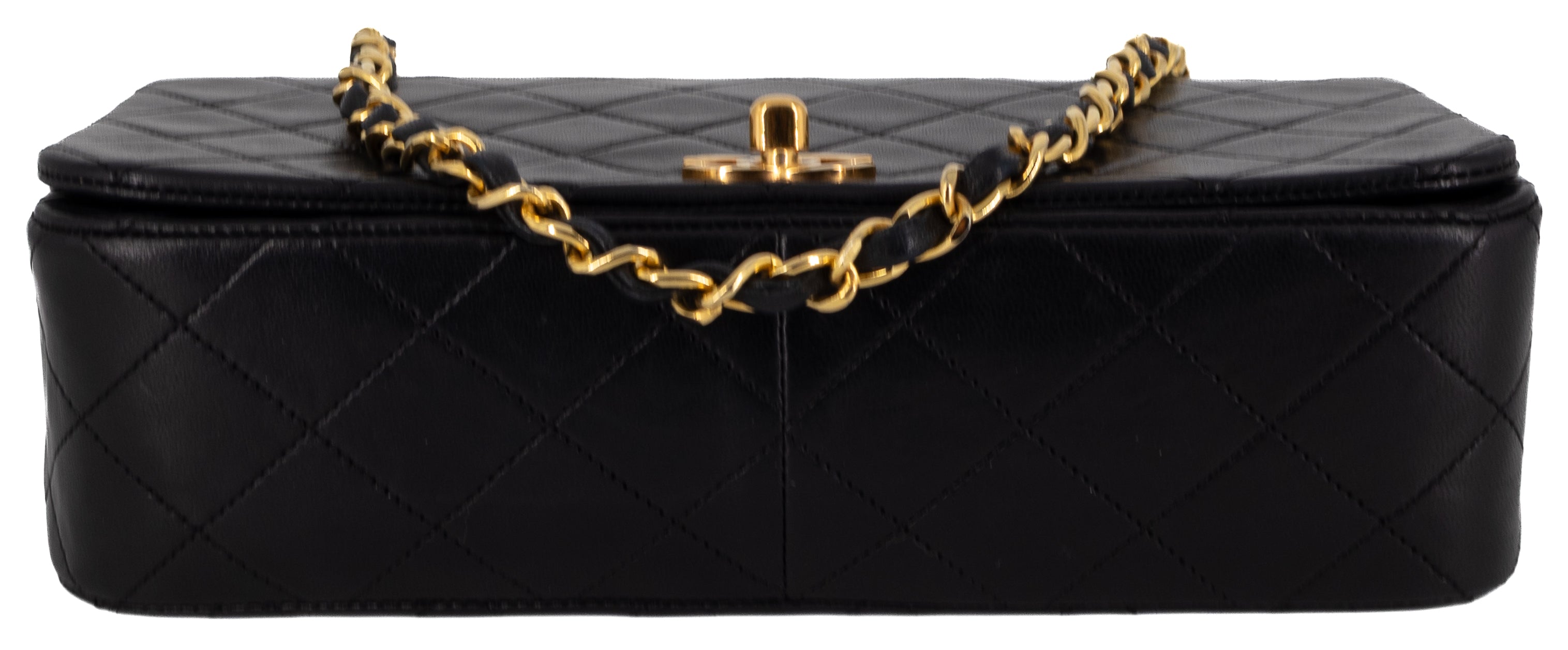 Chanel Full Flap Turn Lock Zwart Lamsleer Goud Hardware
