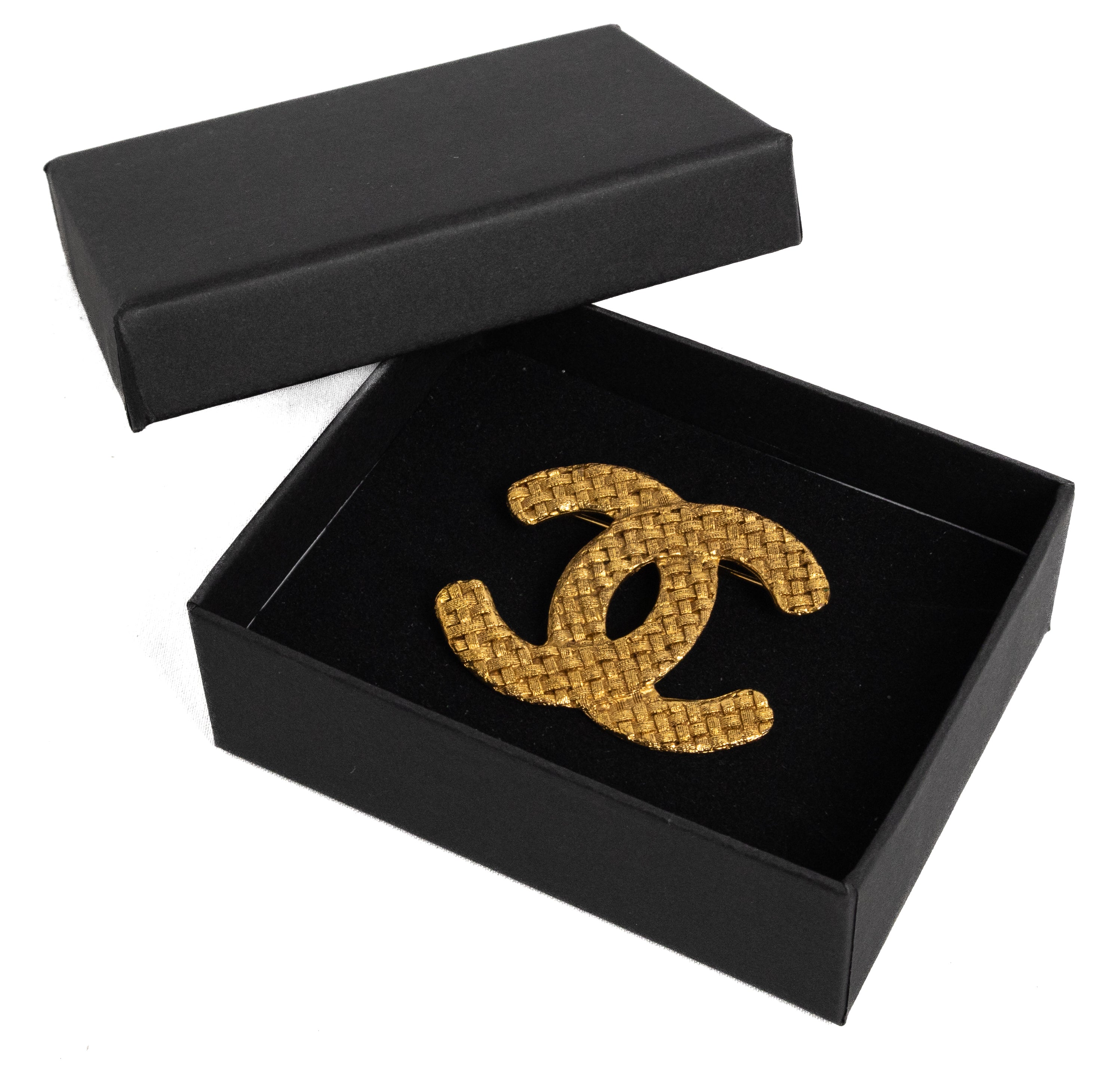 Vintage chanel brooch gold