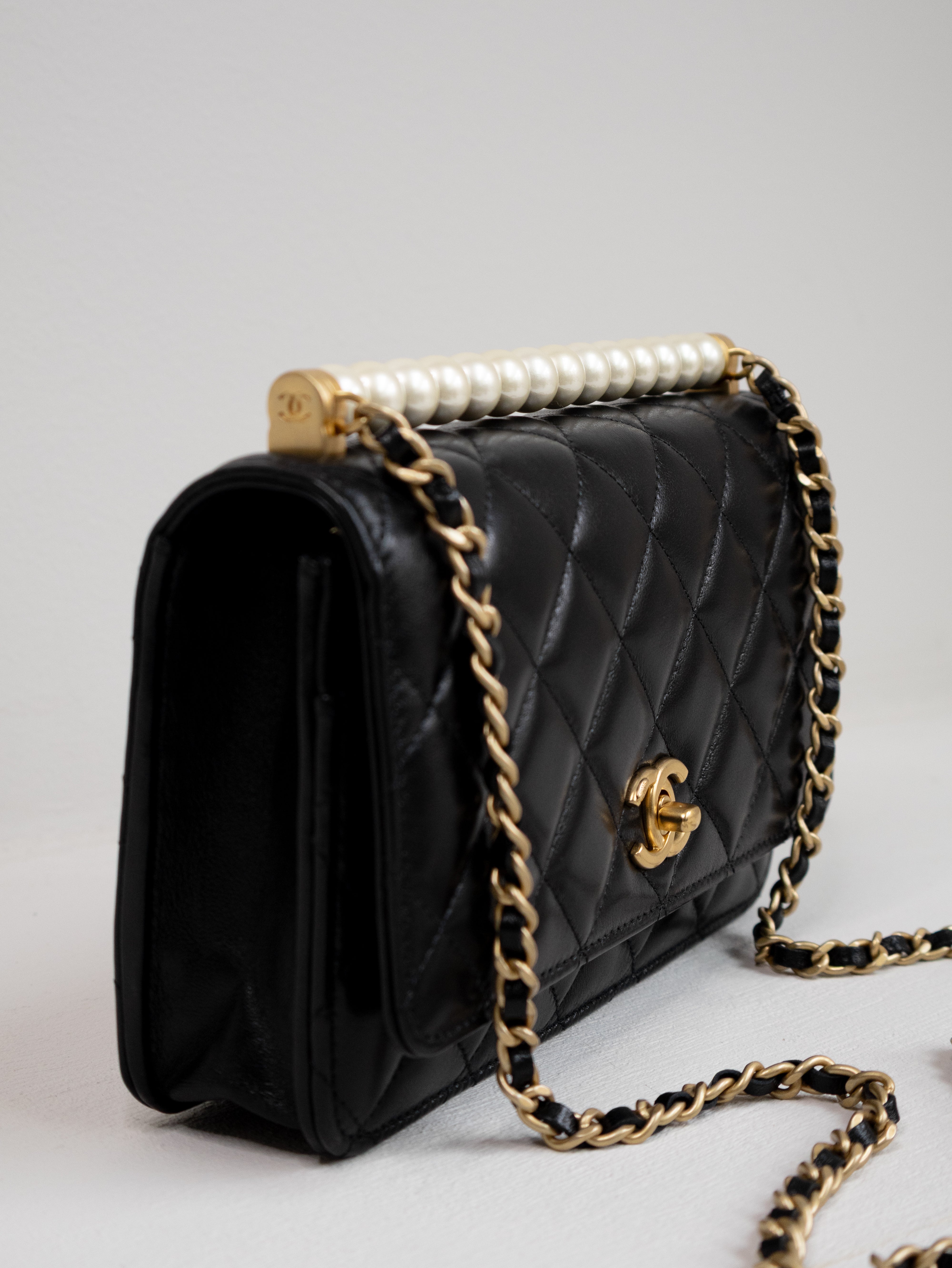Chanel wallet on chain SS 25P pearls tophandle