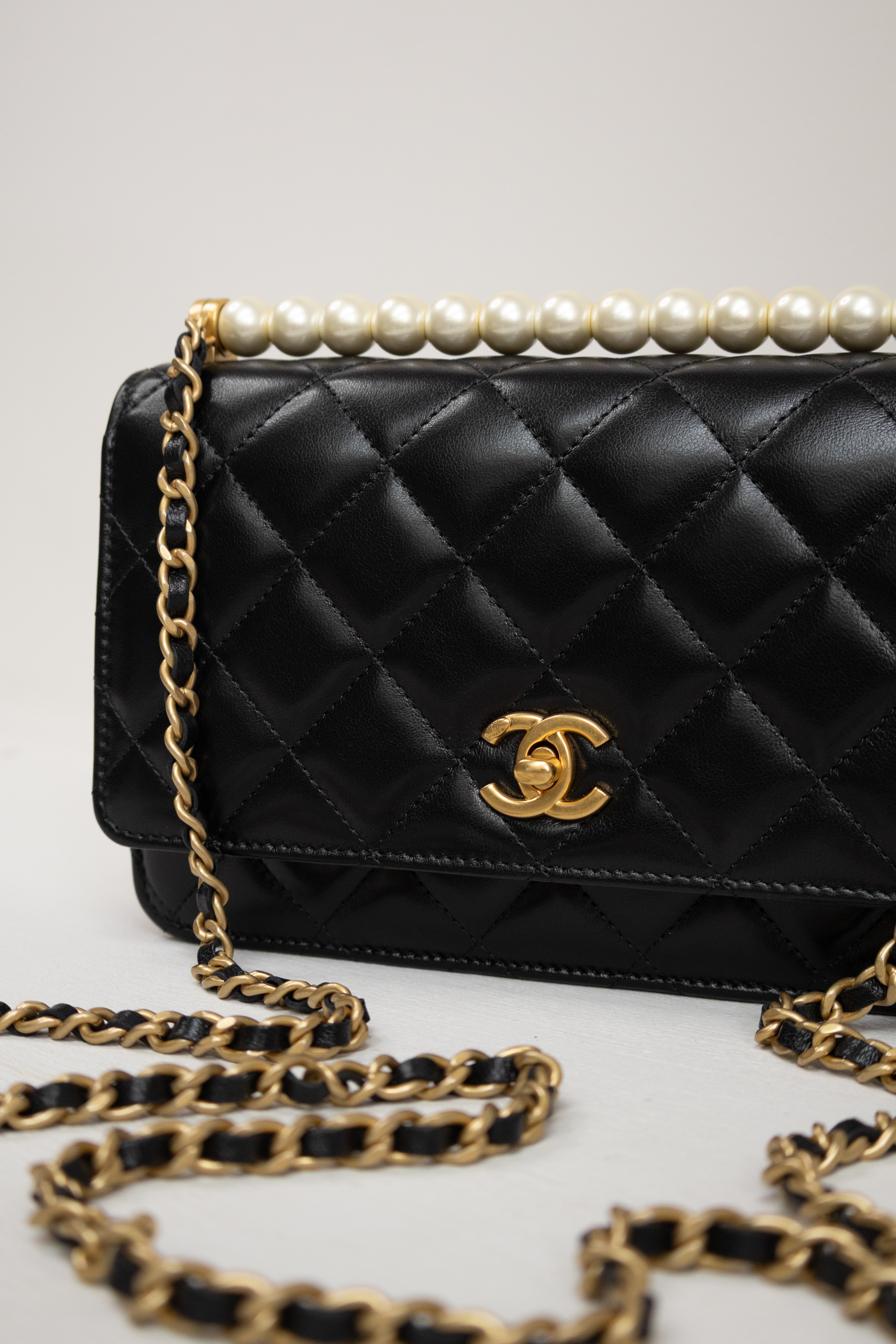 Chanel Wallet on Chain Pearl