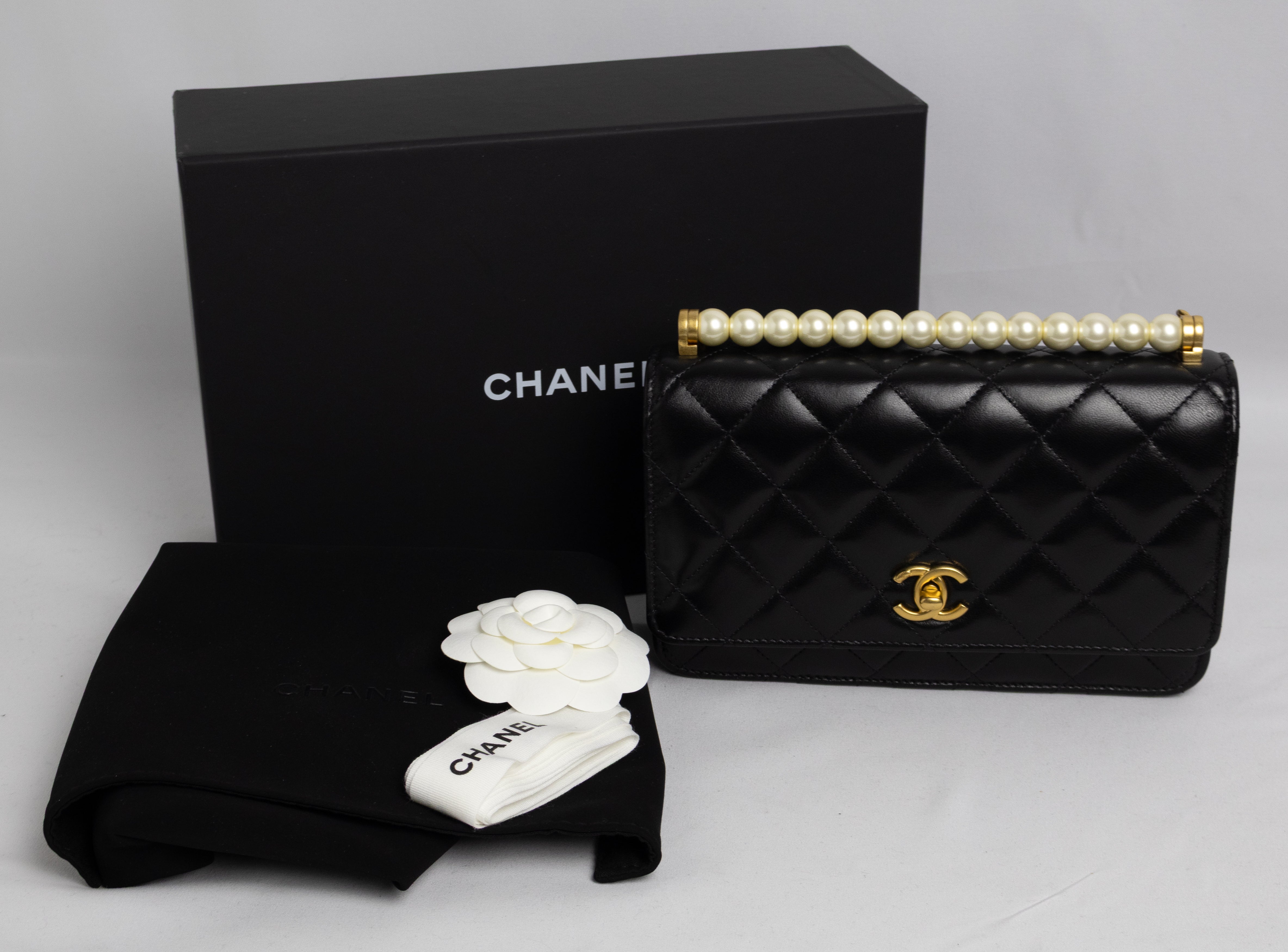 Chanel Wallet on Chain Pearl