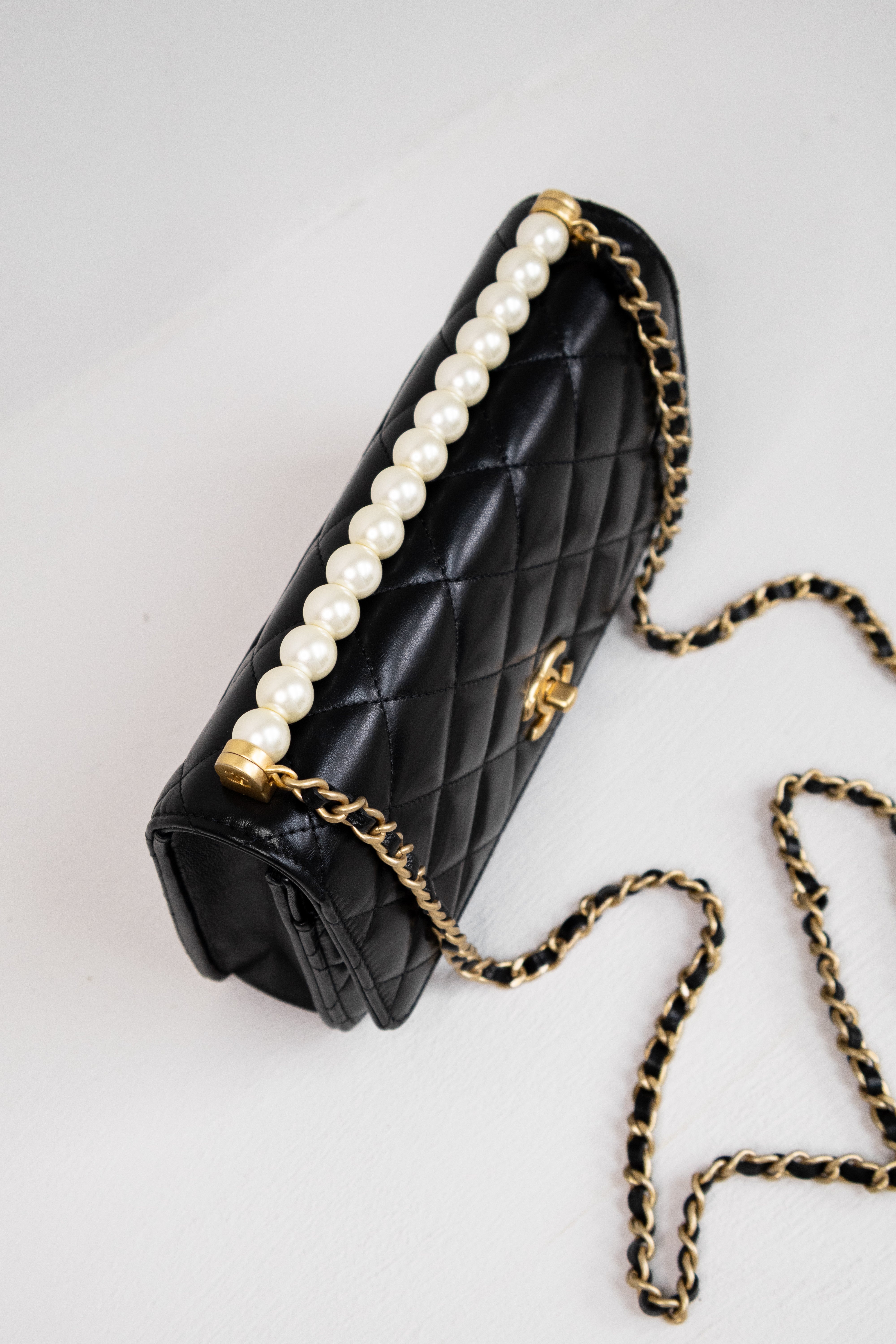 Chanel wallet on chain SS 25P pearls tophandle bag